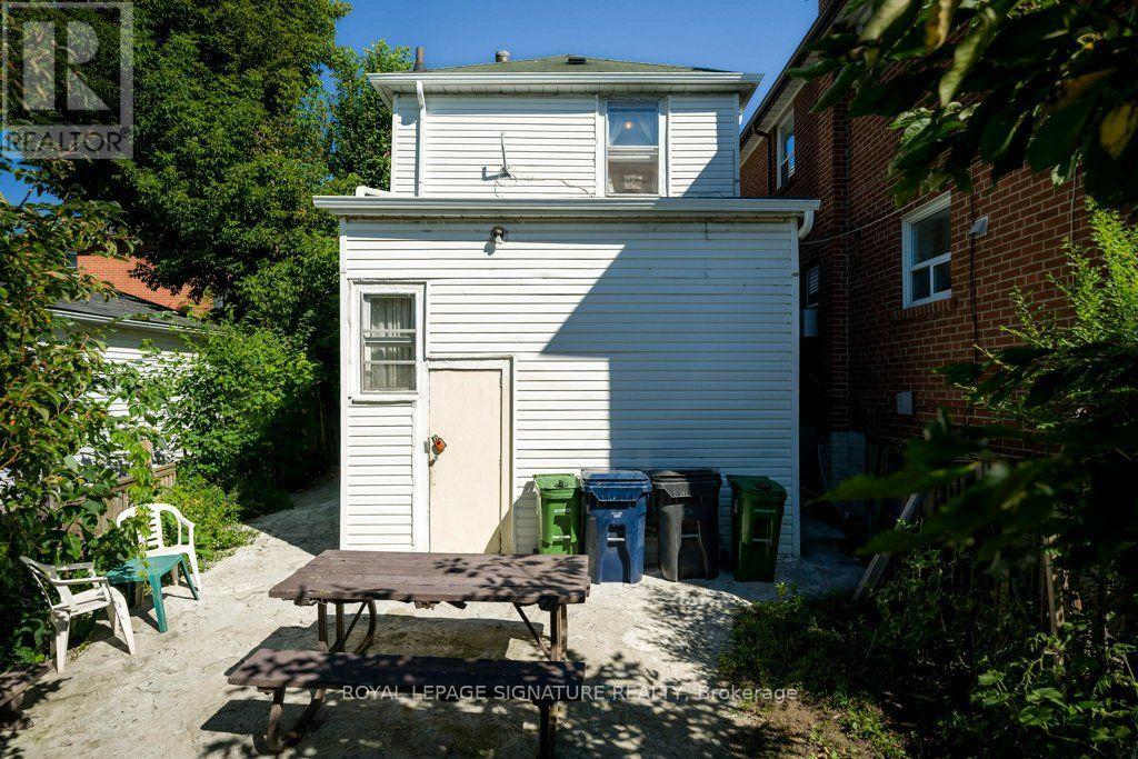 724 Vaughan Road, Toronto, Ontario  M6E 2Y9 - Photo 21 - C13692264