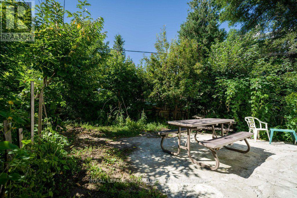 724 Vaughan Road, Toronto, Ontario  M6E 2Y9 - Photo 18 - C13692264