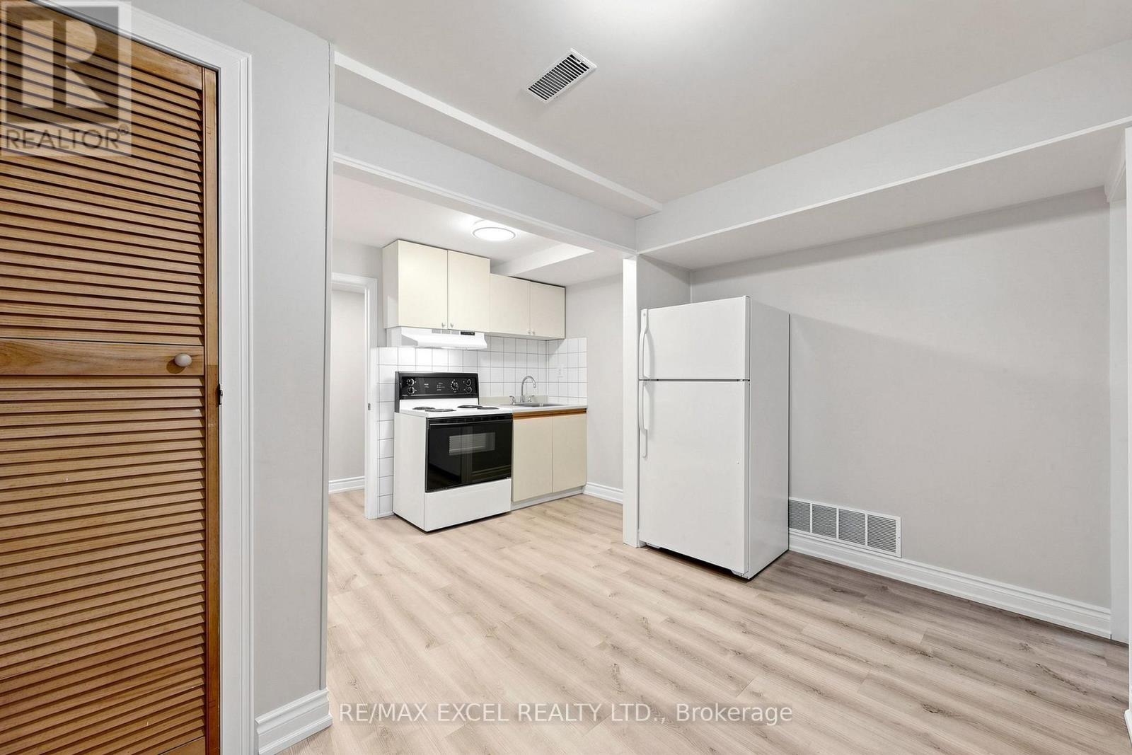 144 Brookmill Boulevard, Toronto, Ontario  M1W 2K5 - Photo 40 - E13778690