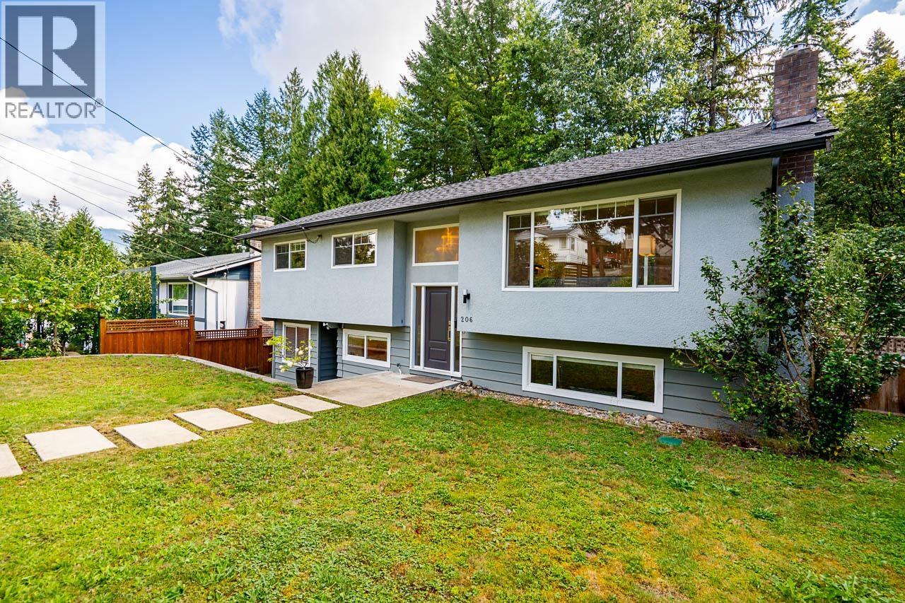 206 Clearview Drive, Port Moody, British Columbia  V3H 2S8 - Photo 2 - R3160954
