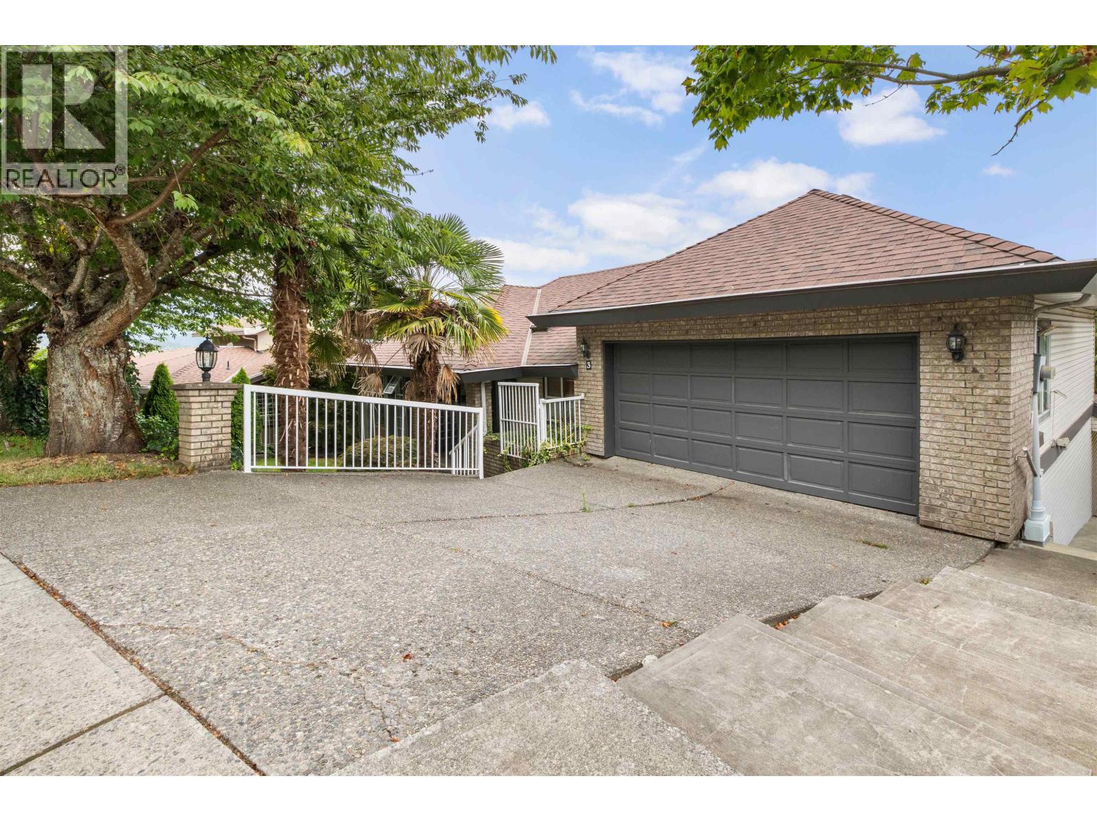 3 Burrard Crescent, Port Moody, British Columbia  V3H 4V8 - Photo 4 - R3164284