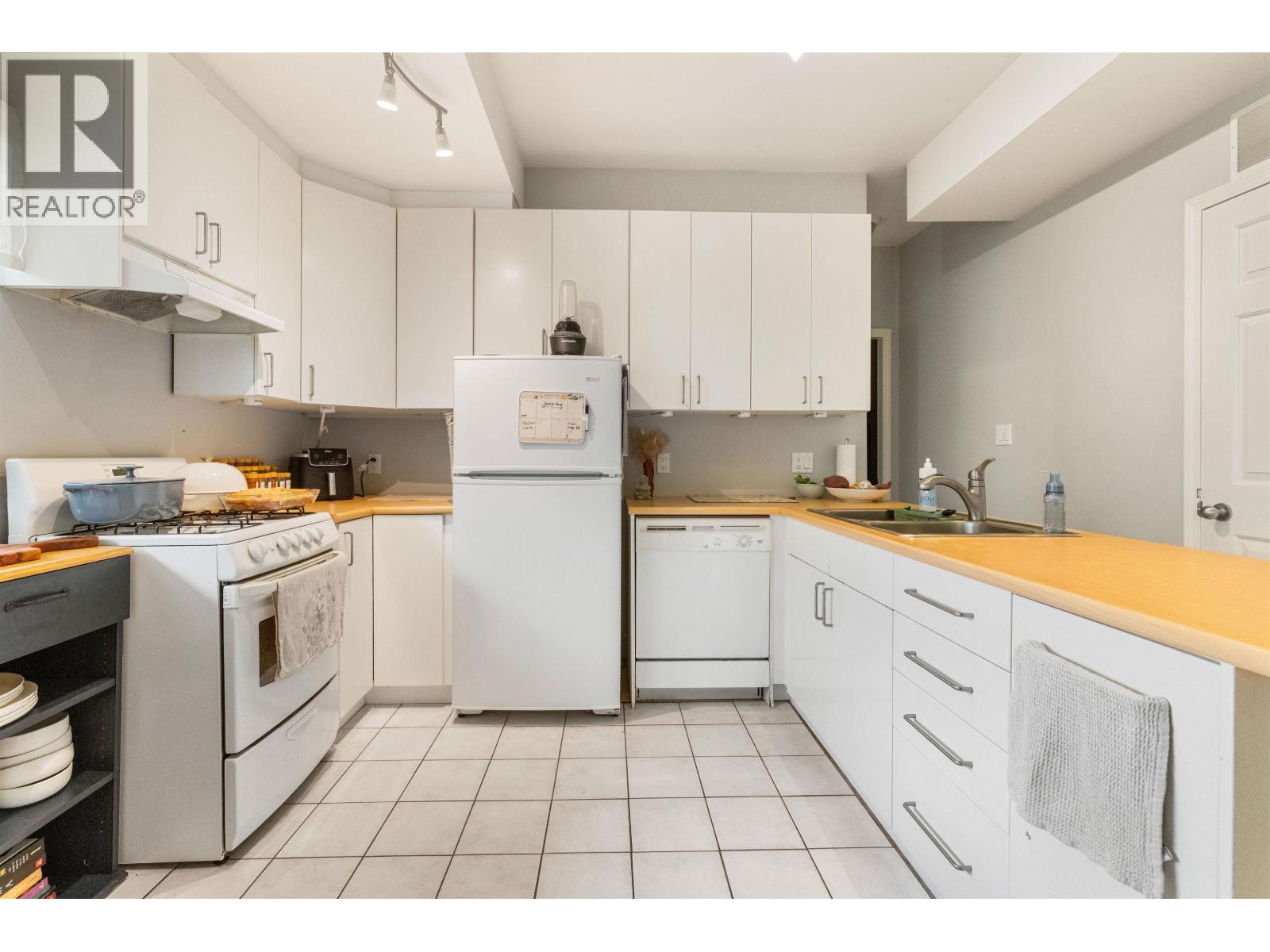 3 Burrard Crescent, Port Moody, British Columbia  V3H 4V8 - Photo 32 - R3164284