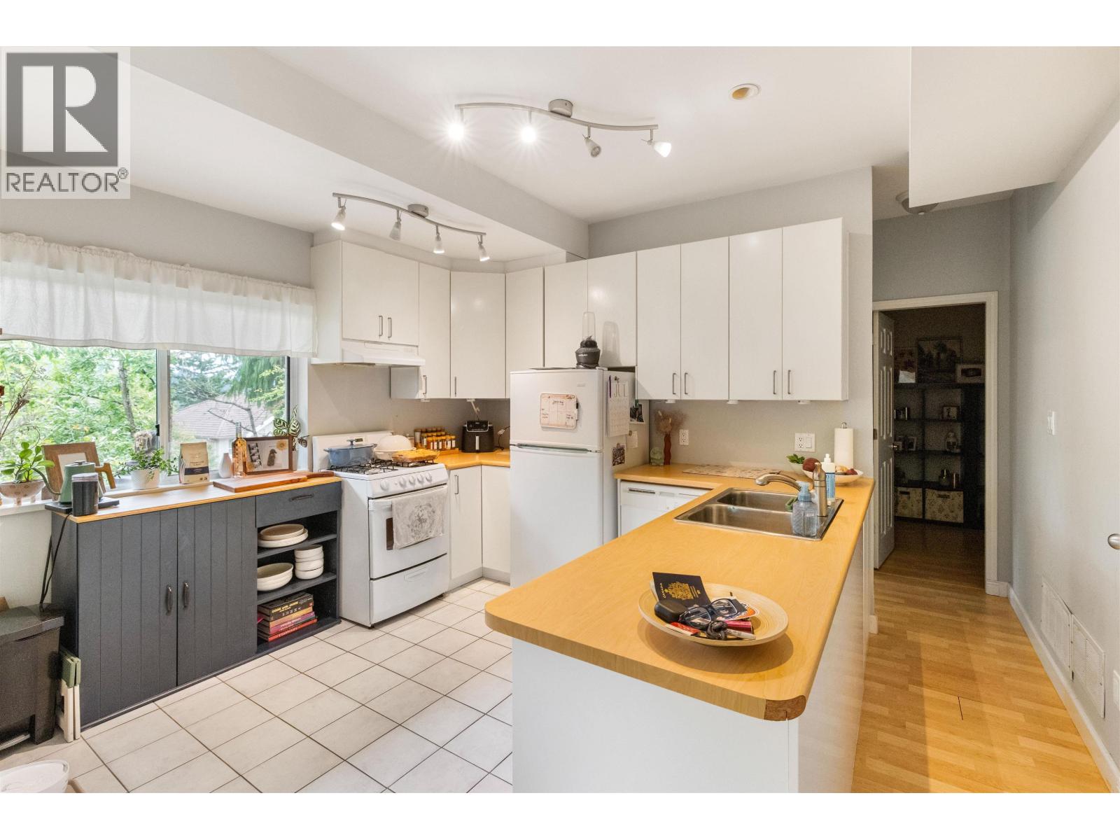 3 Burrard Crescent, Port Moody, British Columbia  V3H 4V8 - Photo 31 - R3164284