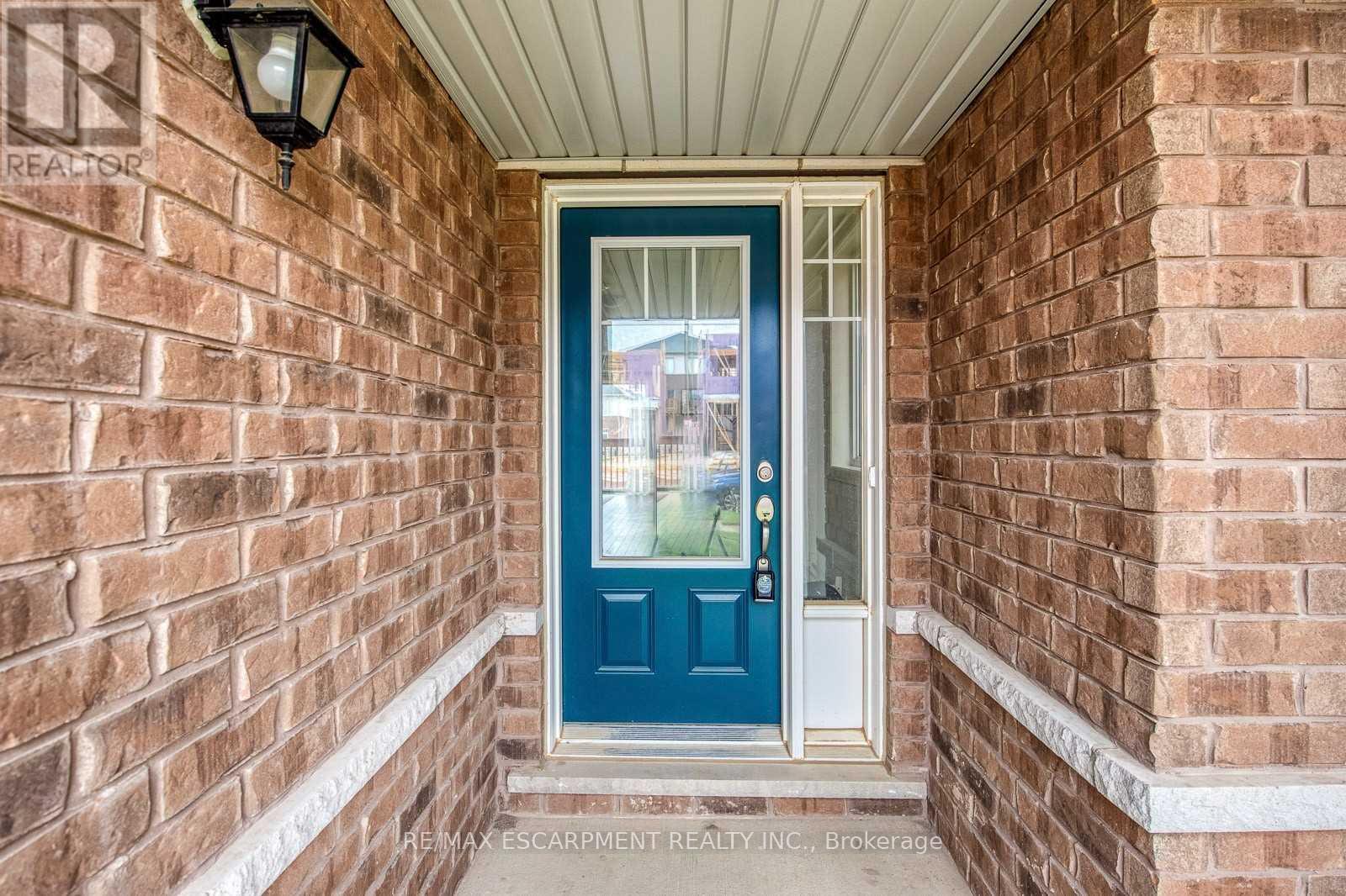 3968 Thomas Alton Boulevard, Burlington, Ontario  L7M 2A4 - Photo 3 - W13781074