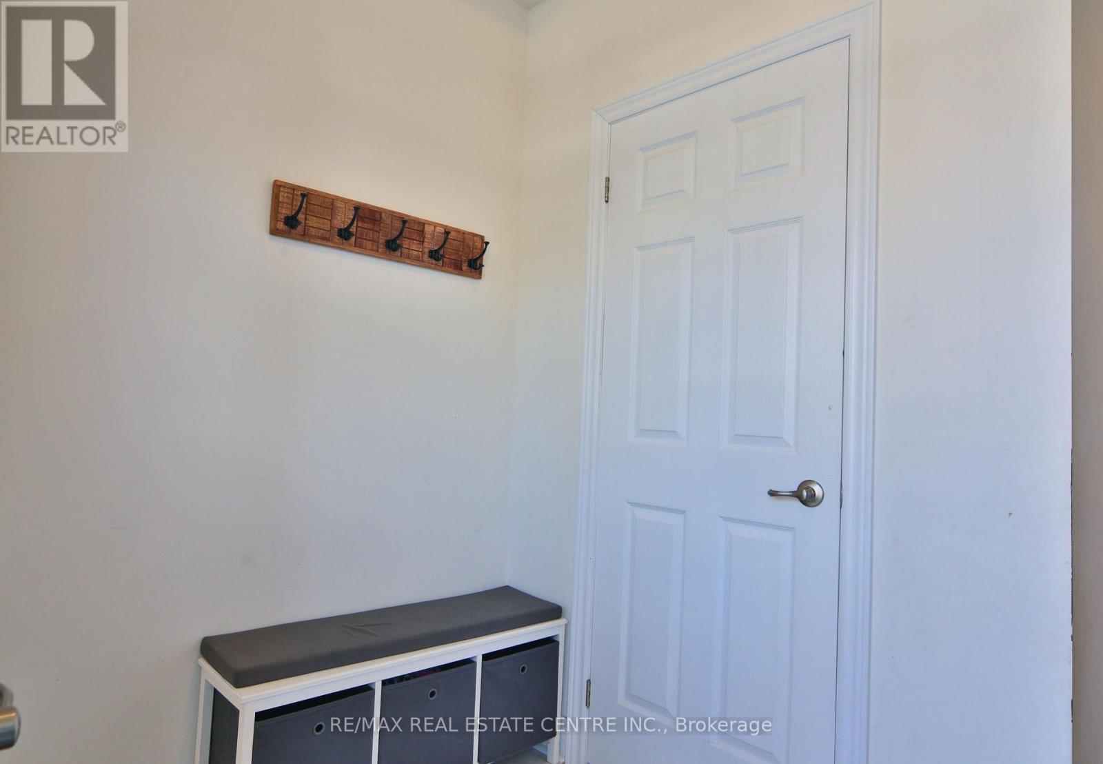 106 Branigan Crescent, Halton Hills, Ontario  L7G 0M8 - Photo 8 - W13781092