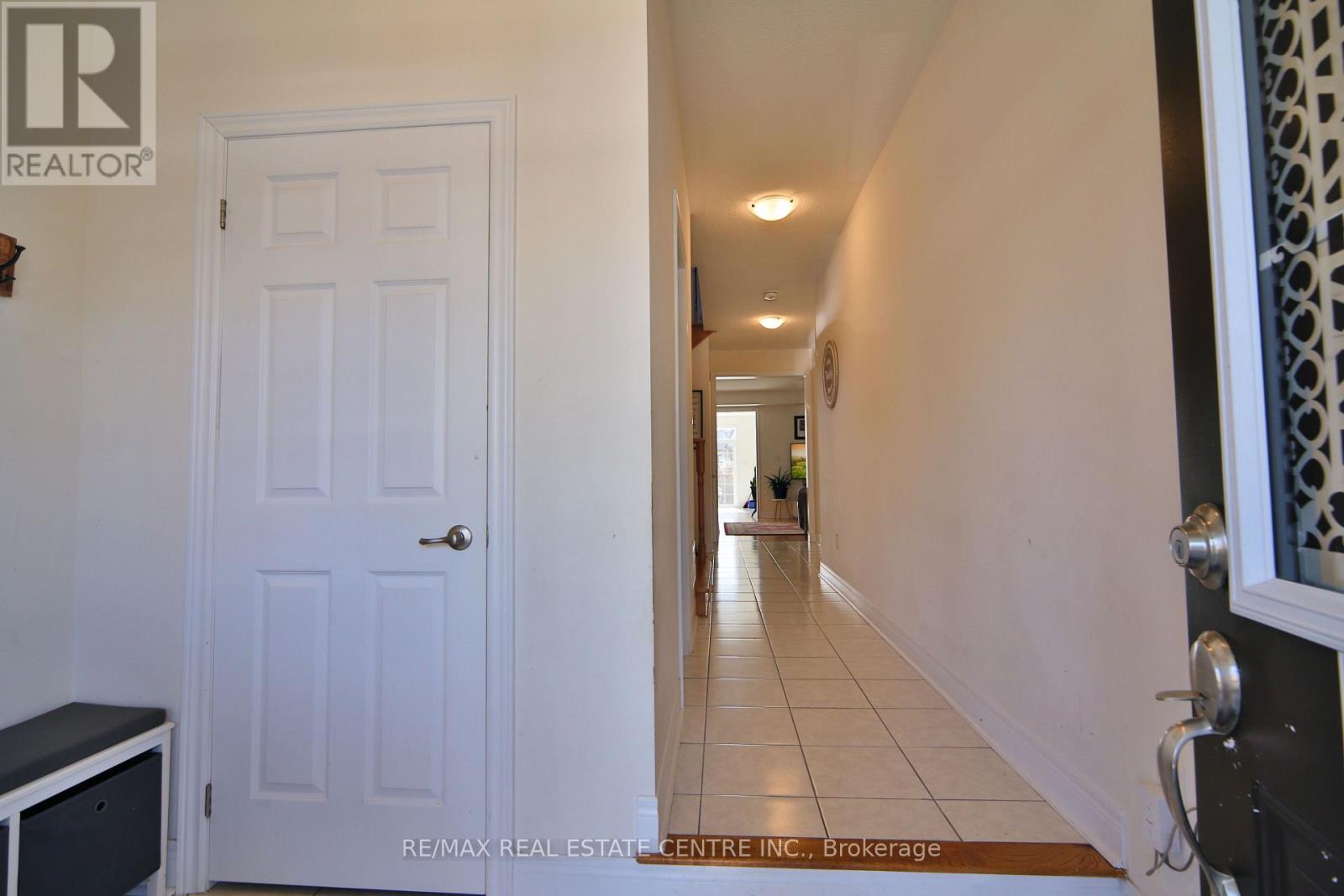 106 Branigan Crescent, Halton Hills, Ontario  L7G 0M8 - Photo 9 - W13781092