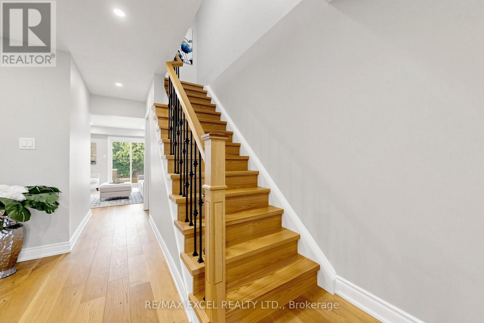 144 Brookmill Boulevard, Toronto, Ontario  M1W 2K5 - Photo 5 - E13778690