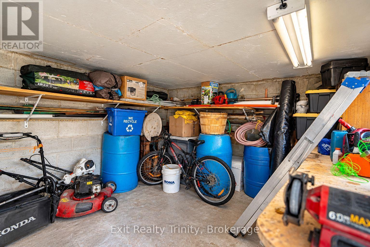 57 Lindylou Road, Toronto, Ontario  M9M 2B1 - Photo 46 - W13781214