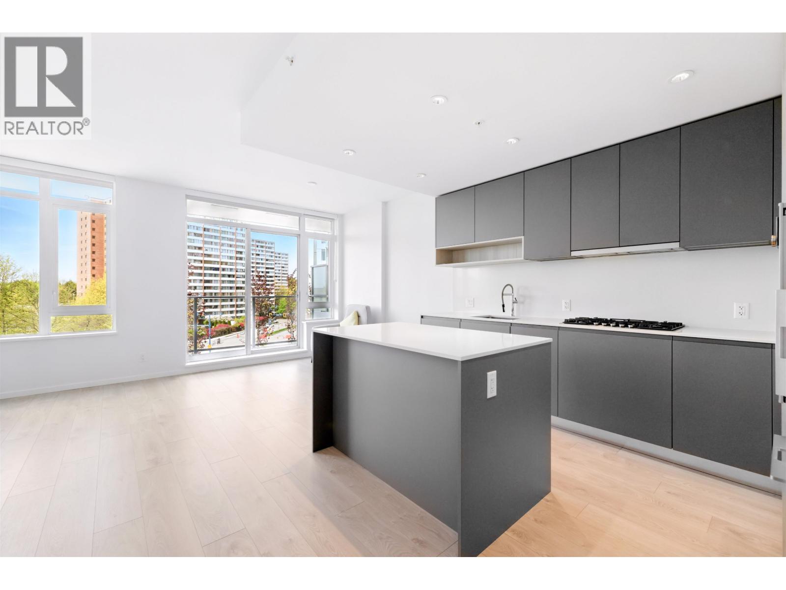 422 6808 Minoru Boulevard, Richmond, British Columbia  V6Y 0M7 - Photo 2 - R3164407