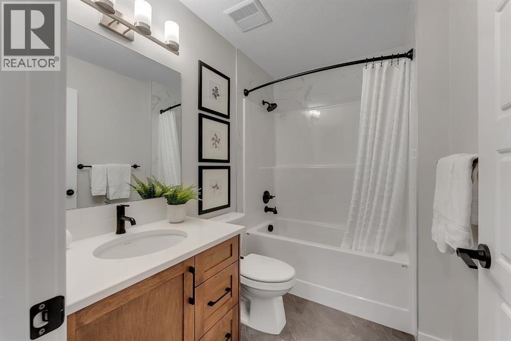 821 Baywater Place Sw, Airdrie, Alberta  T4B 3V3 - Photo 34 - A2299587