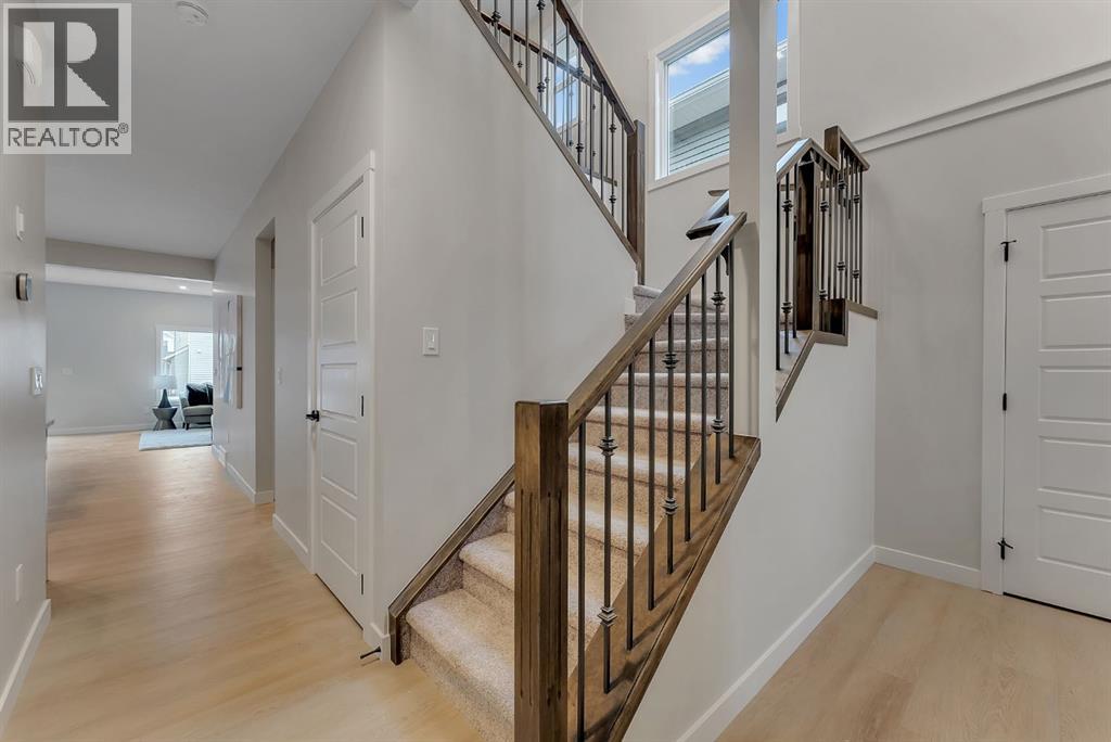 821 Baywater Place Sw, Airdrie, Alberta  T4B 3V3 - Photo 4 - A2299587