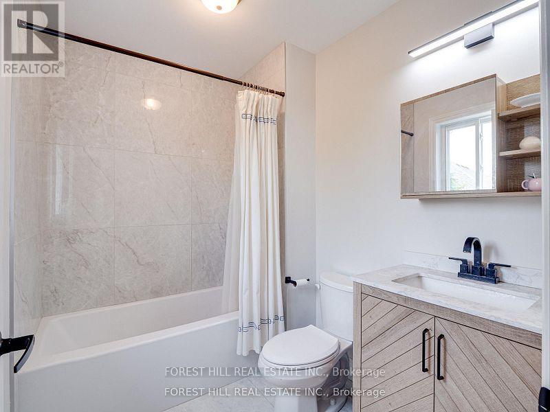 70 Shoniker Drive, Newmarket, Ontario  L3X 2Y7 - Photo 15 - N13570454