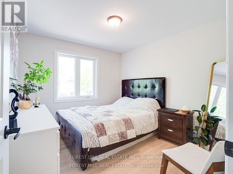 70 Shoniker Drive, Newmarket, Ontario  L3X 2Y7 - Photo 16 - N13570454