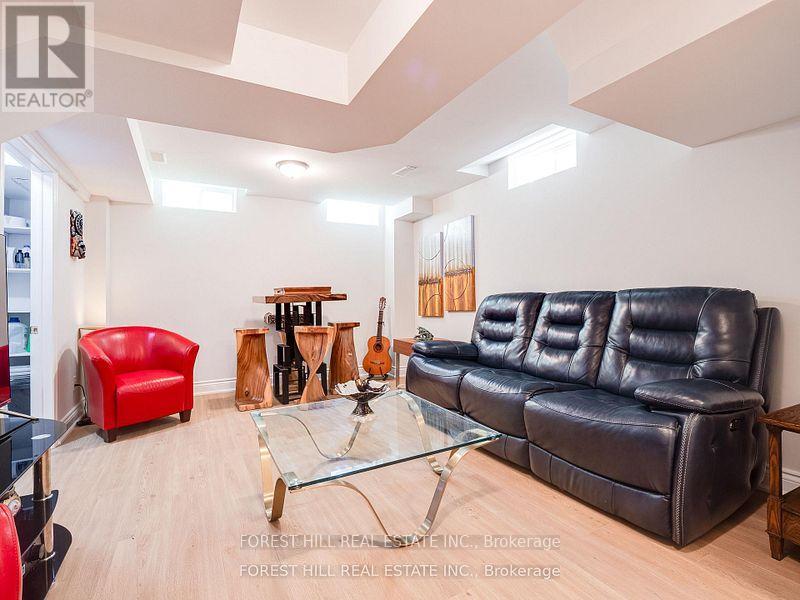 70 Shoniker Drive, Newmarket, Ontario  L3X 2Y7 - Photo 22 - N13570454
