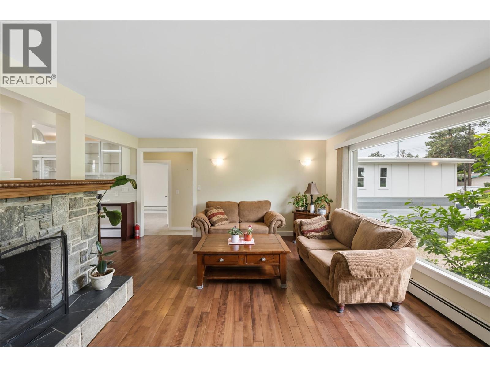 1322 Ridgedale Avenue, Penticton, British Columbia  V2A 2S2 - Photo 6 - 10389894
