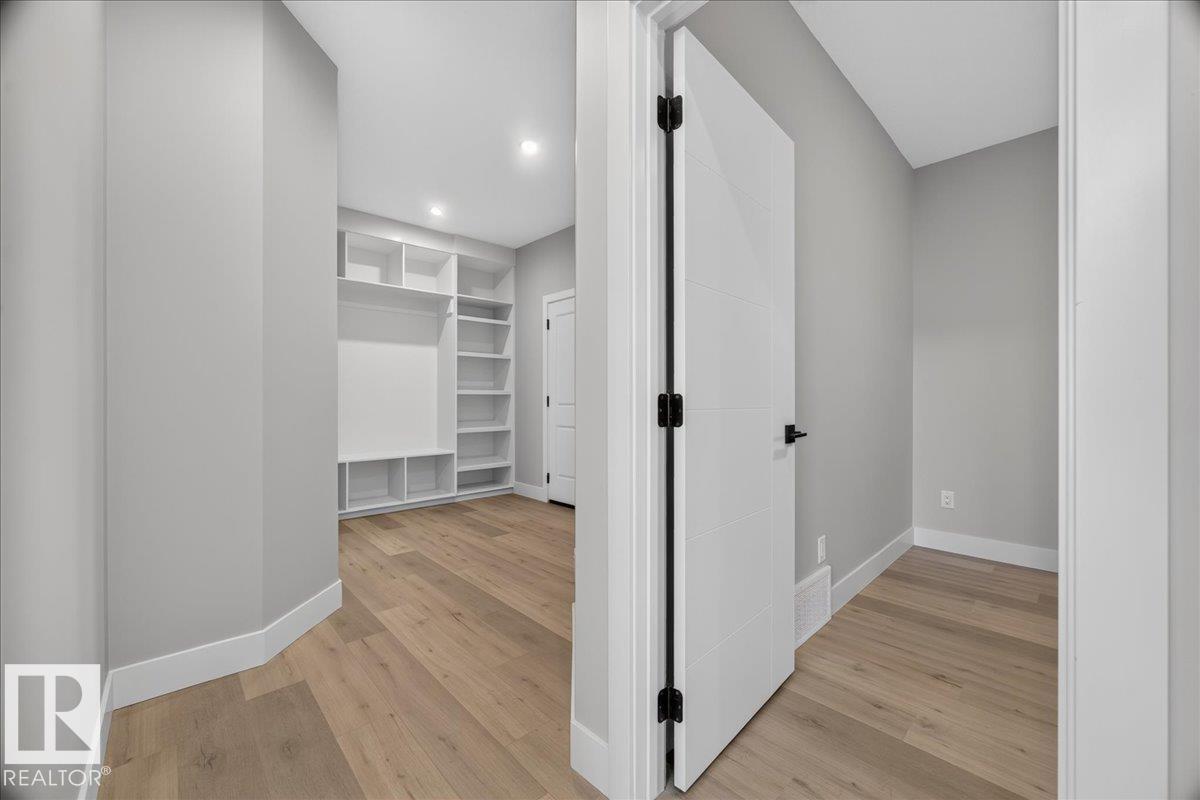 81 Mockingbird CR