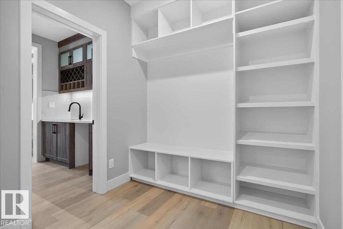 81 Mockingbird CR