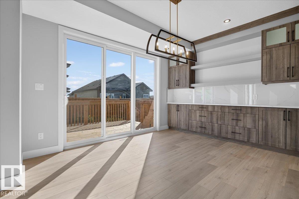 81 Mockingbird CR