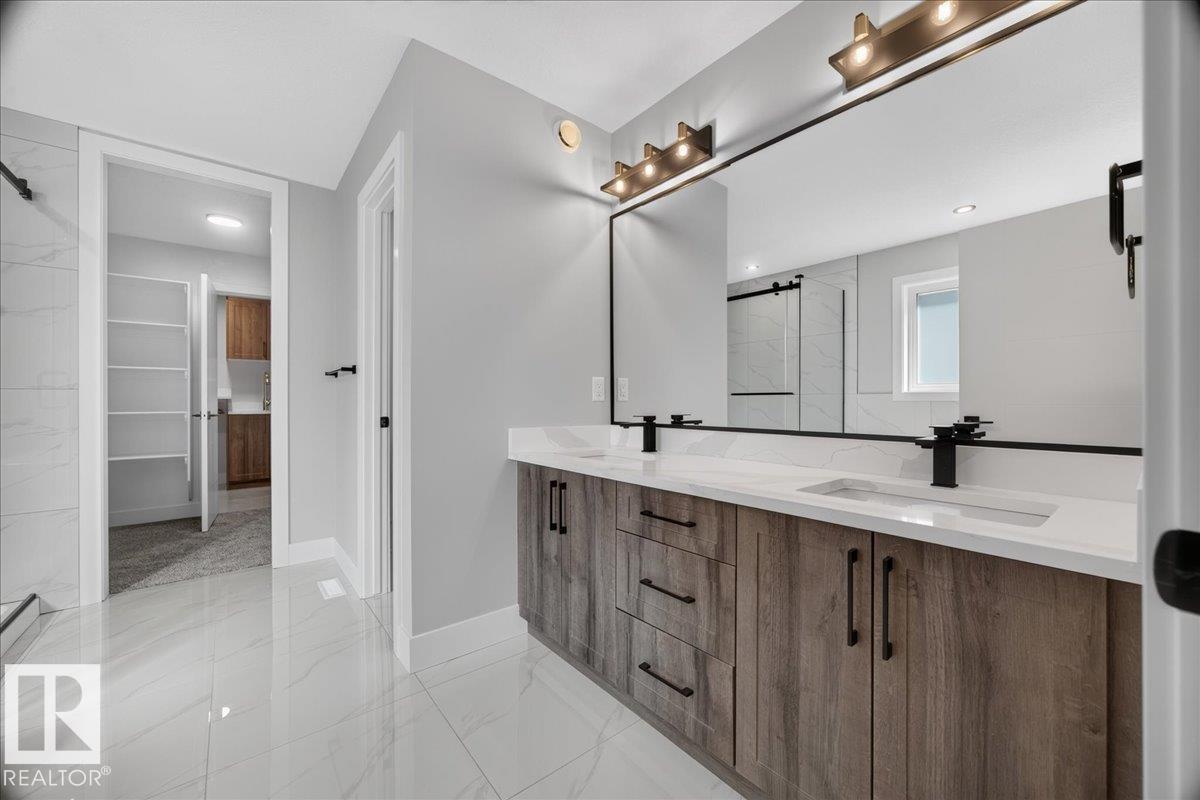81 Mockingbird CR
