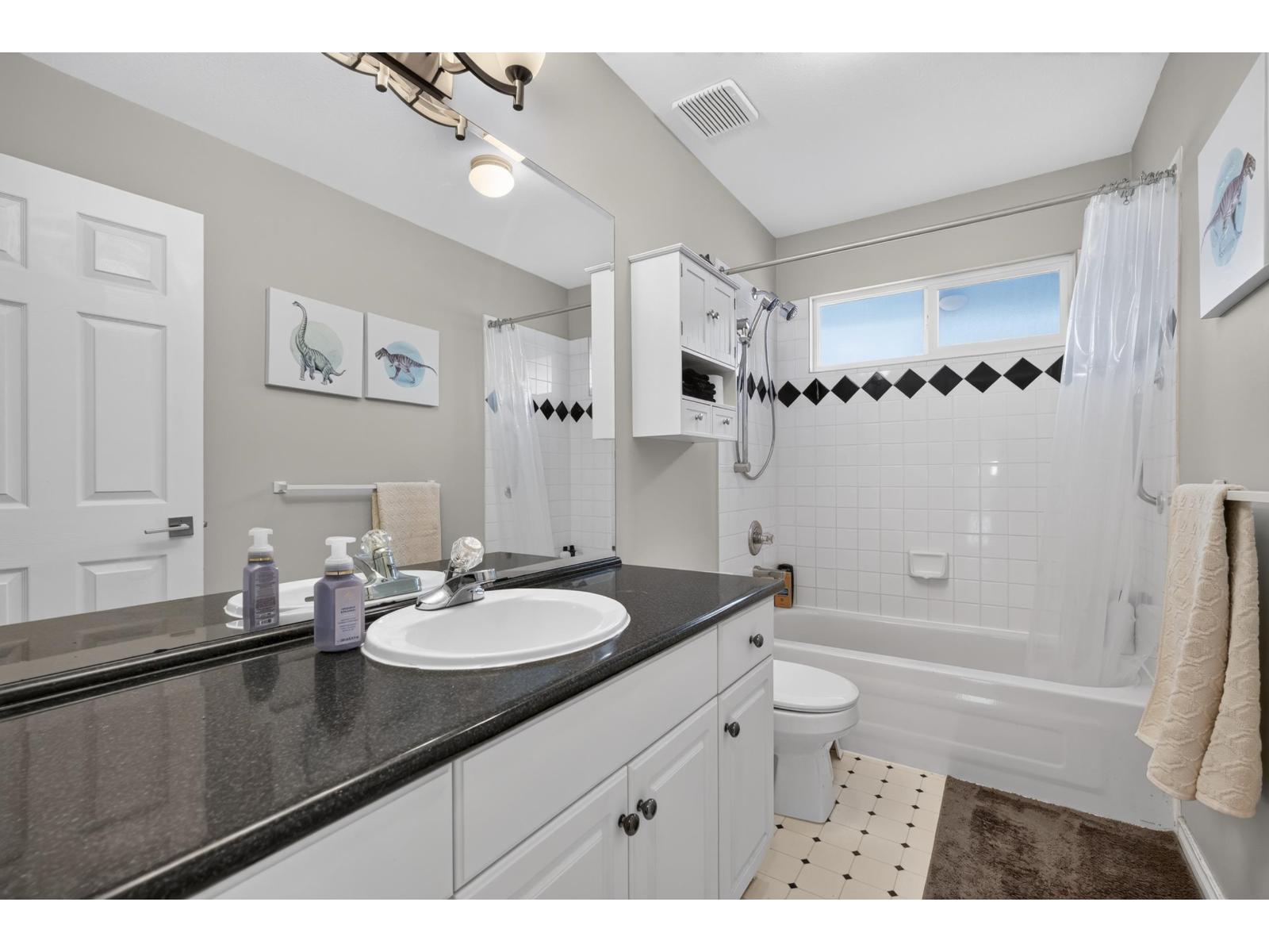 19478 61 Avenue, Surrey, British Columbia  V3S 8Z6 - Photo 30 - R3164651