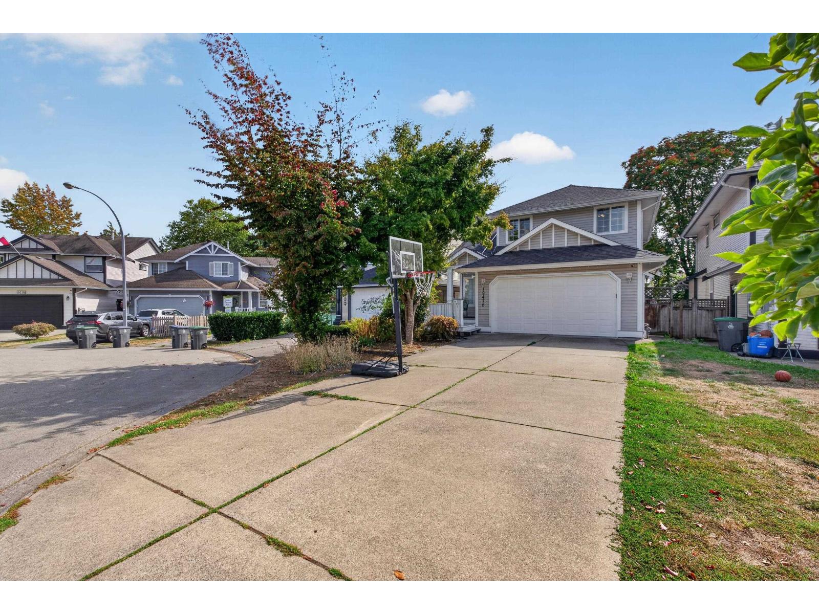 19478 61 Avenue, Surrey, British Columbia  V3S 8Z6 - Photo 2 - R3164651