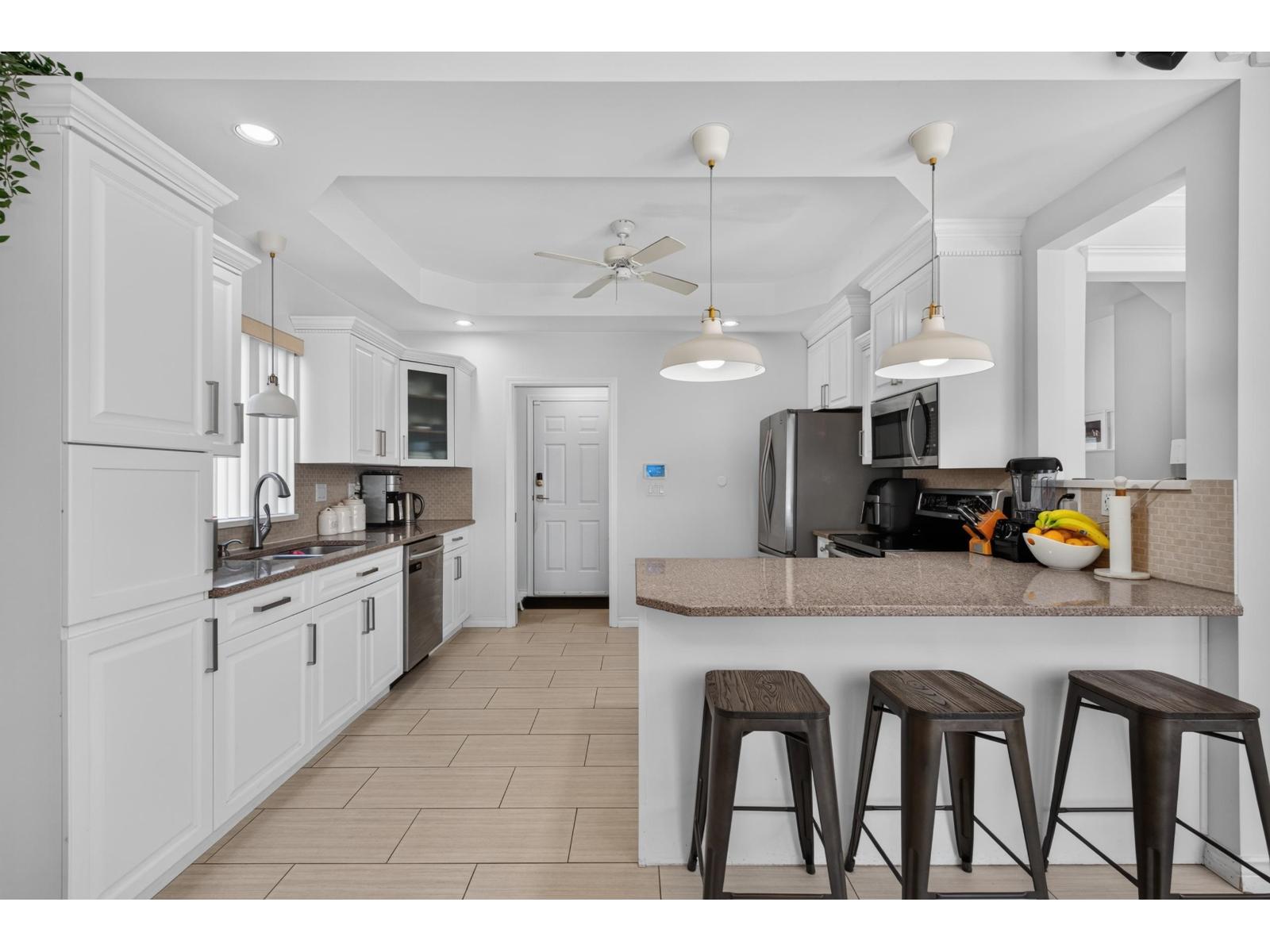 19478 61 Avenue, Surrey, British Columbia  V3S 8Z6 - Photo 12 - R3164651
