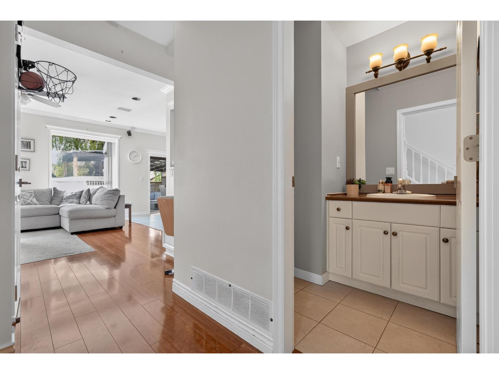 19478 61 Avenue, Surrey, British Columbia  V3S 8Z6 - Photo 20 - R3164651