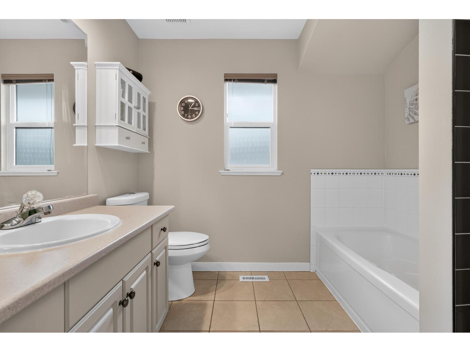 19478 61 Avenue, Surrey, British Columbia  V3S 8Z6 - Photo 29 - R3164651