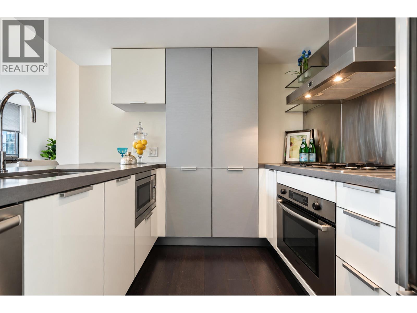1703 788 Richards Street, Vancouver, British Columbia  V6B 0C7 - Photo 9 - R3164601