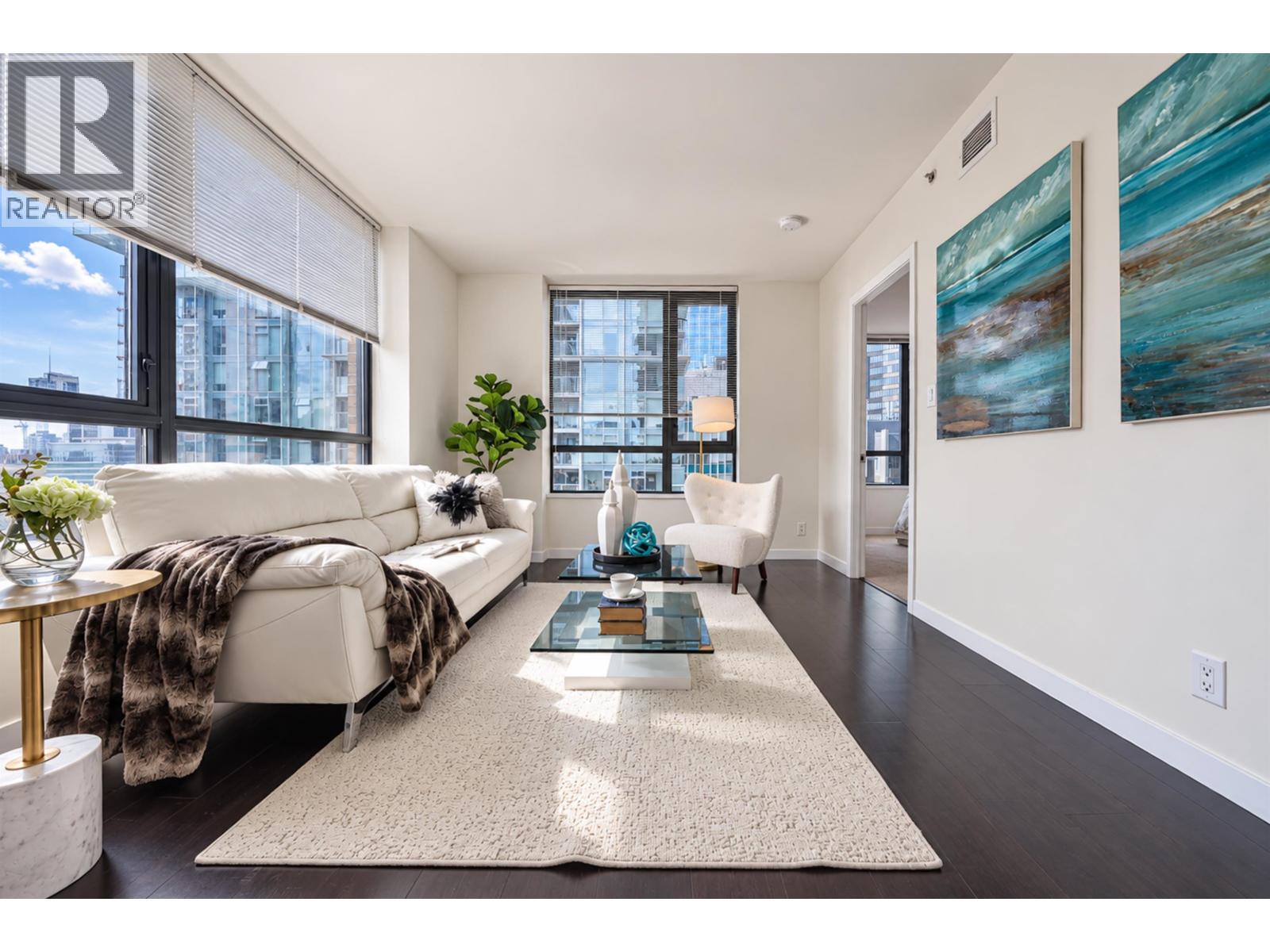 1703 788 Richards Street, Vancouver, British Columbia  V6B 0C7 - Photo 4 - R3164601
