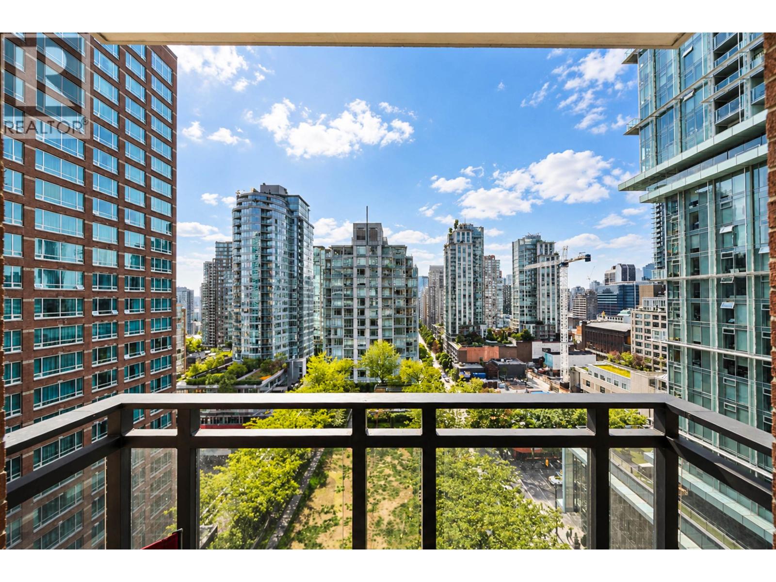 1703 788 Richards Street, Vancouver, British Columbia  V6B 0C7 - Photo 24 - R3164601