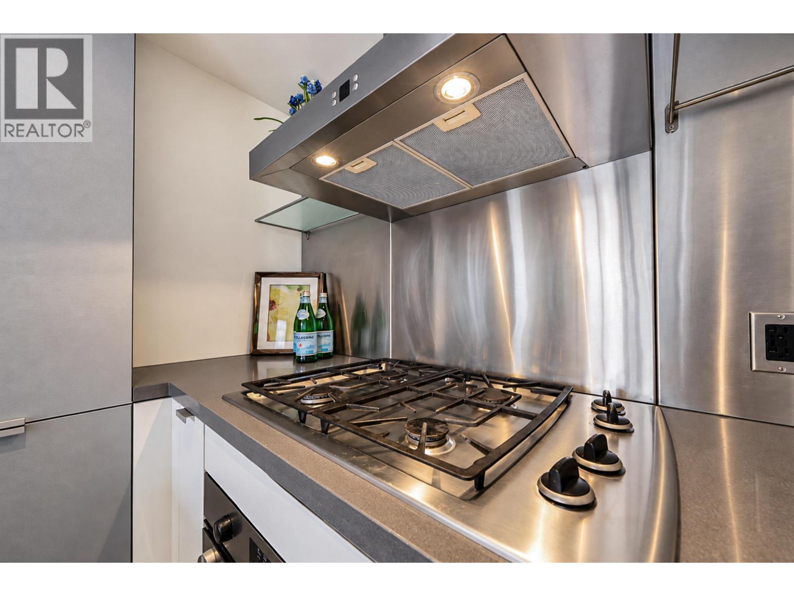1703 788 Richards Street, Vancouver, British Columbia  V6B 0C7 - Photo 12 - R3164601