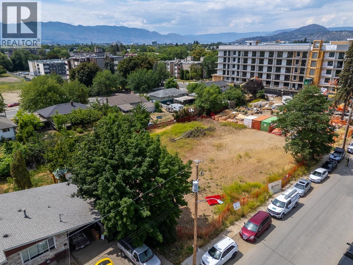 1299-1329 Pridham Avenue, Kelowna, British Columbia V1Y 6B3 - Photo 5 - 10393560