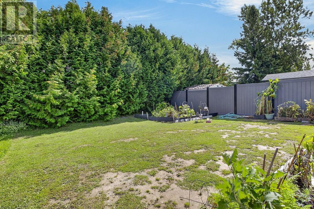 112 Hollybrook Crescent photo 21