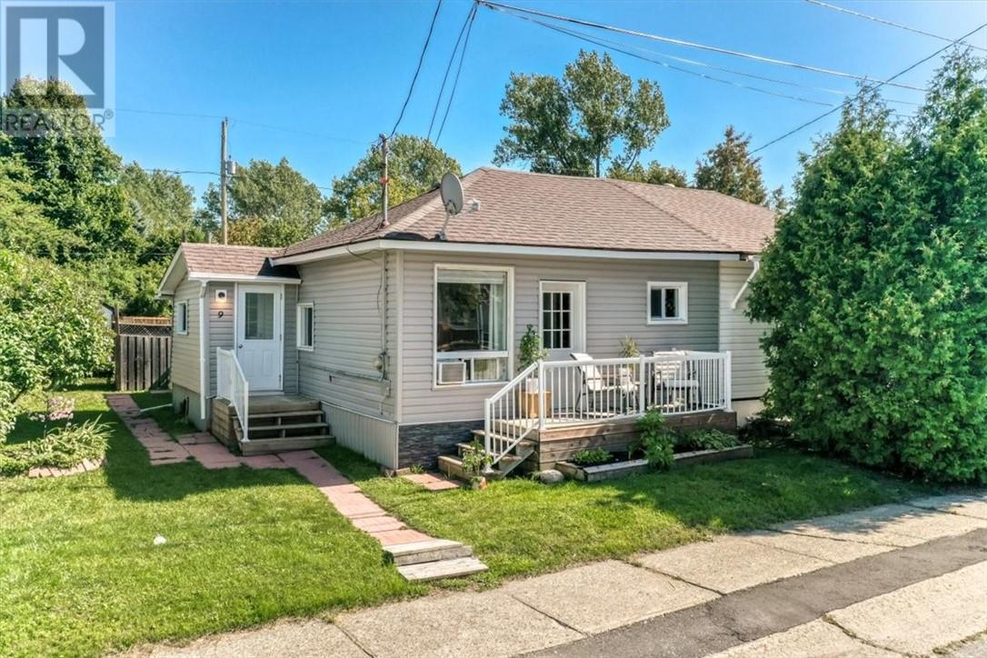 9 Peter Unit# A, Greater Sudbury, Ontario  P0M 1N0 - Photo 3 - 2130303