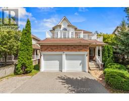 35 VIRGINIA DRIVE, Whitby, Ontario