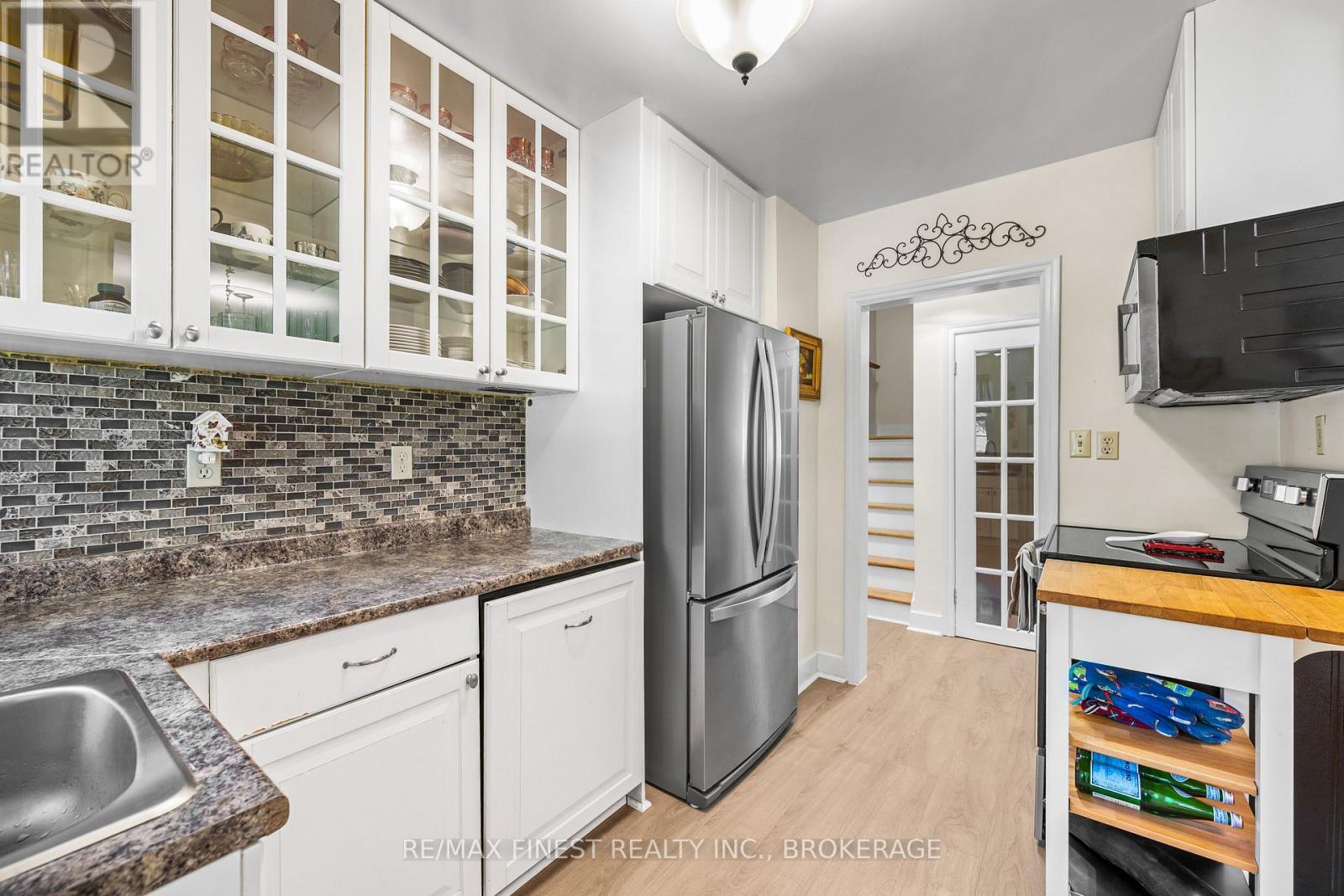 15 Alexander Street, Kingston, Ontario  K7M 3H1 - Photo 11 - X13781352