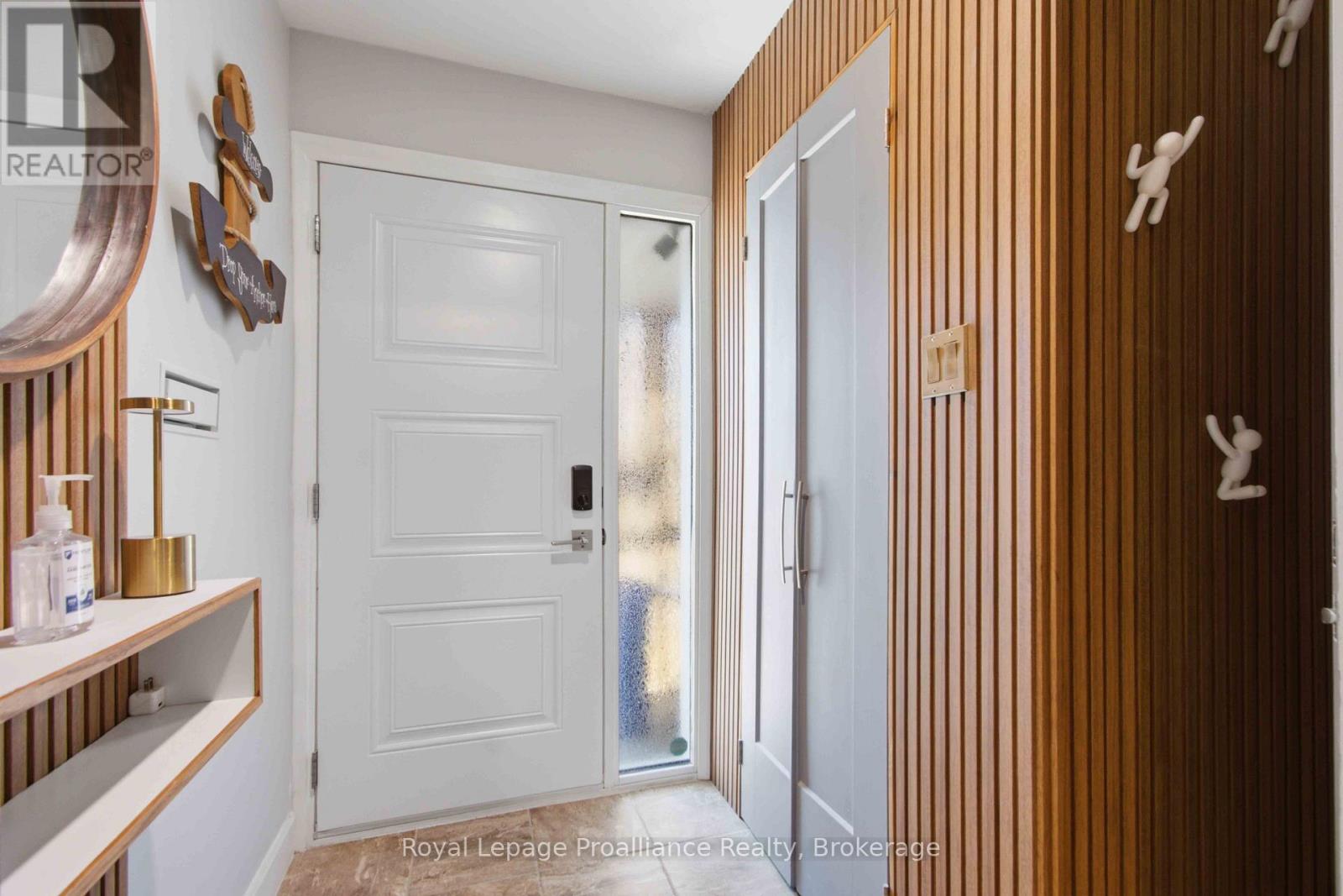 57 Tripp Boulevard, Quinte West, Ontario  K8V 5Y8 - Photo 2 - X13781466