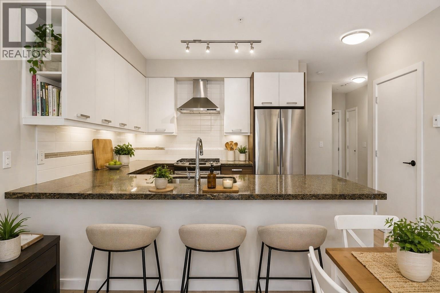 204 1273 Marine Drive, North Vancouver, British Columbia  V7P 1T3 - Photo 6 - R3164882