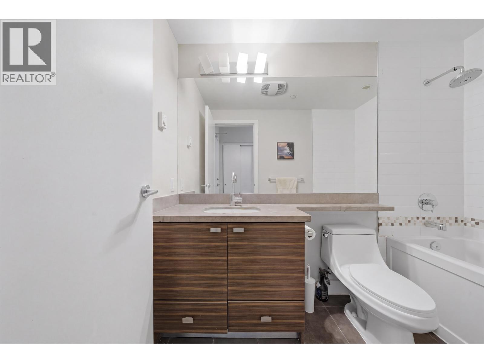 204 1273 Marine Drive, North Vancouver, British Columbia  V7P 1T3 - Photo 21 - R3164882
