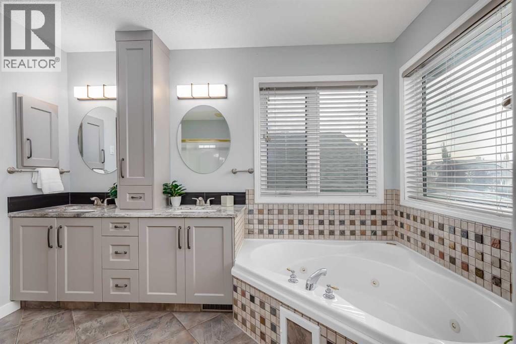 167 Fairways Close NW, Airdrie, Alberta  T4B 2P4 - Photo 28 - A2339330