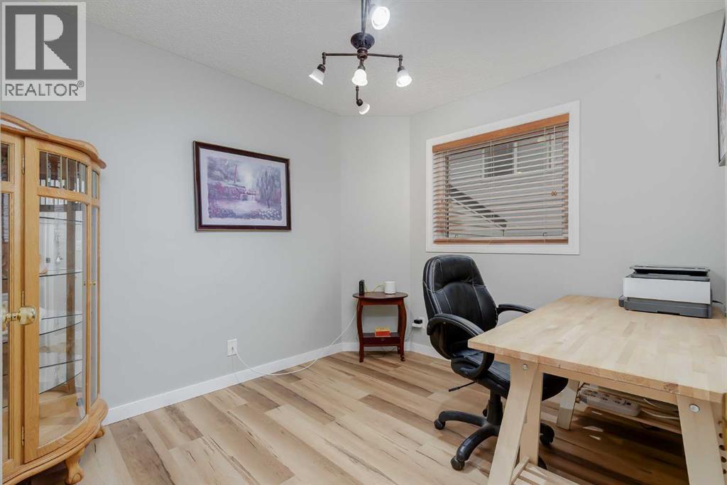 167 Fairways Close NW, Airdrie, Alberta  T4B 2P4 - Photo 9 - A2339330