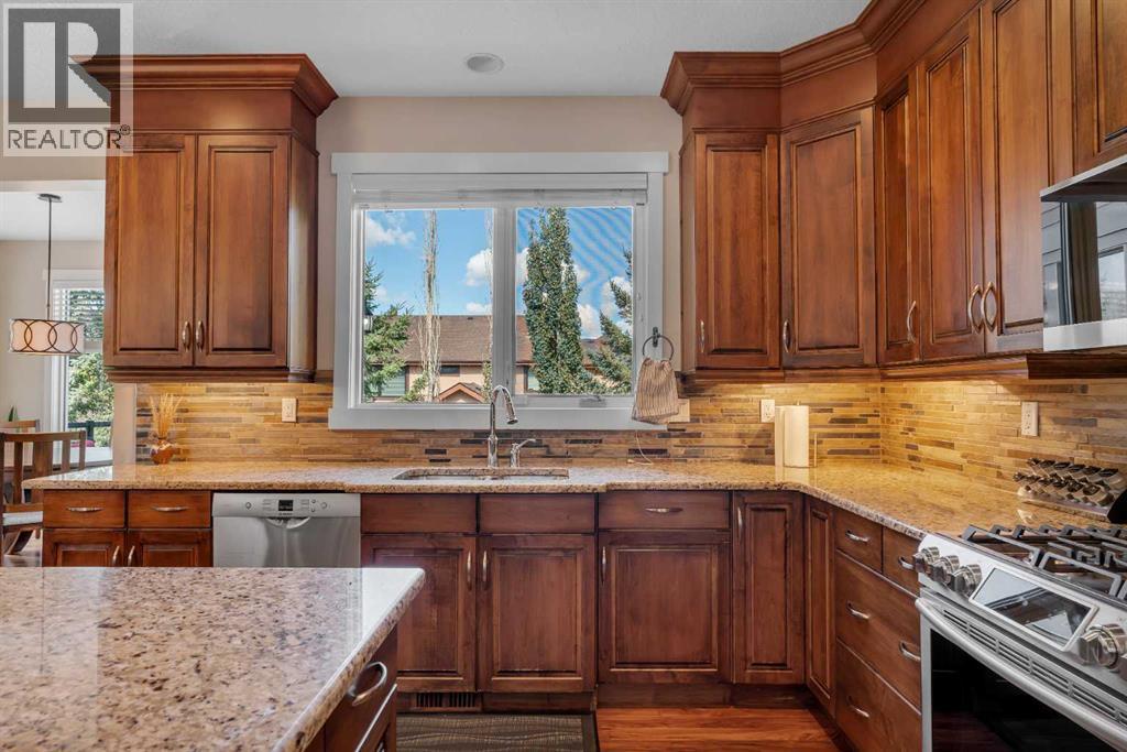79 Westpark Crescent SW, Calgary, Alberta  T3H 0C2 - Photo 11 - A2340966