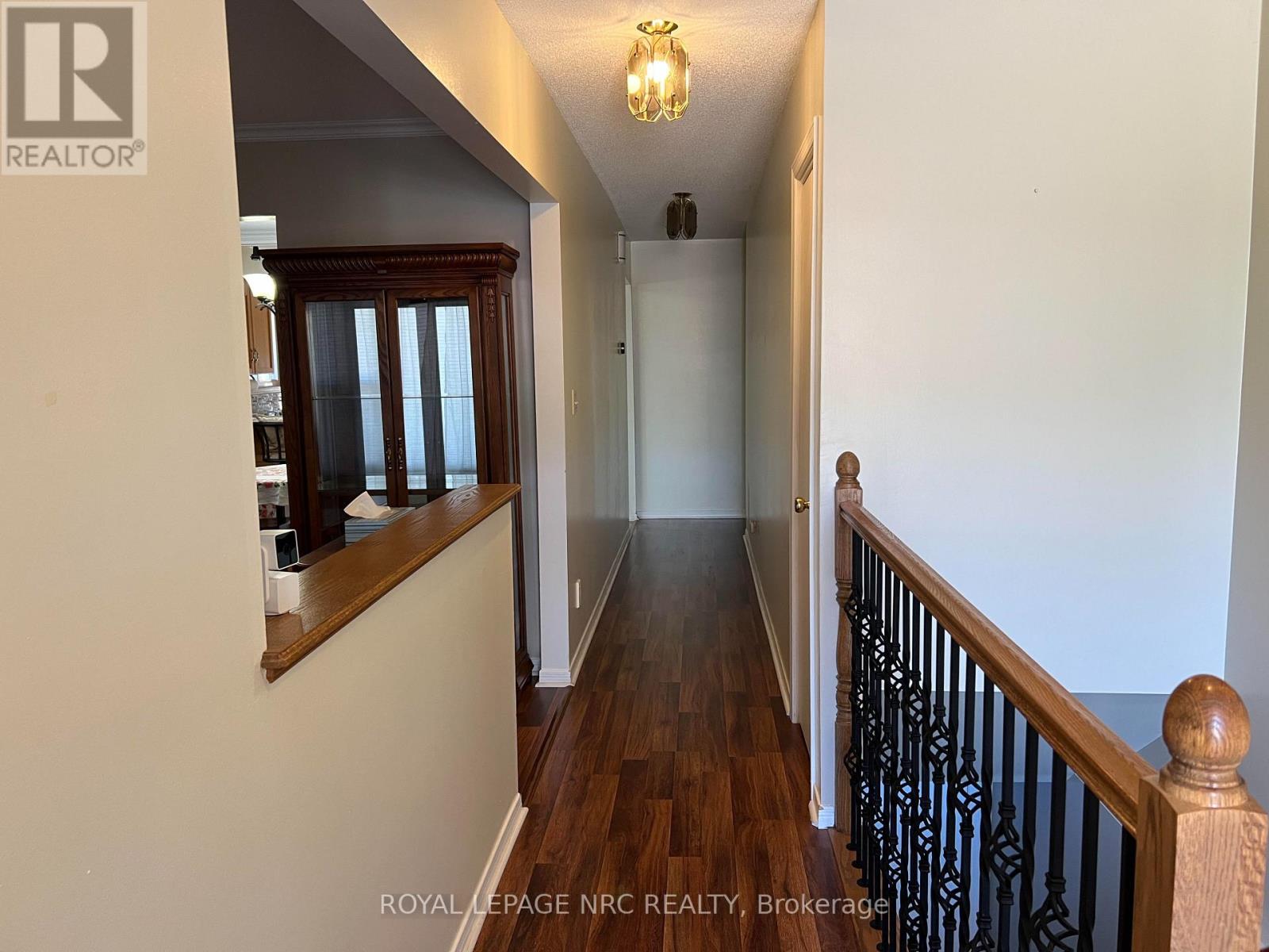 46 Andrea Drive, St. Catharines, Ontario  L2S 3N8 - Photo 2 - X13781296