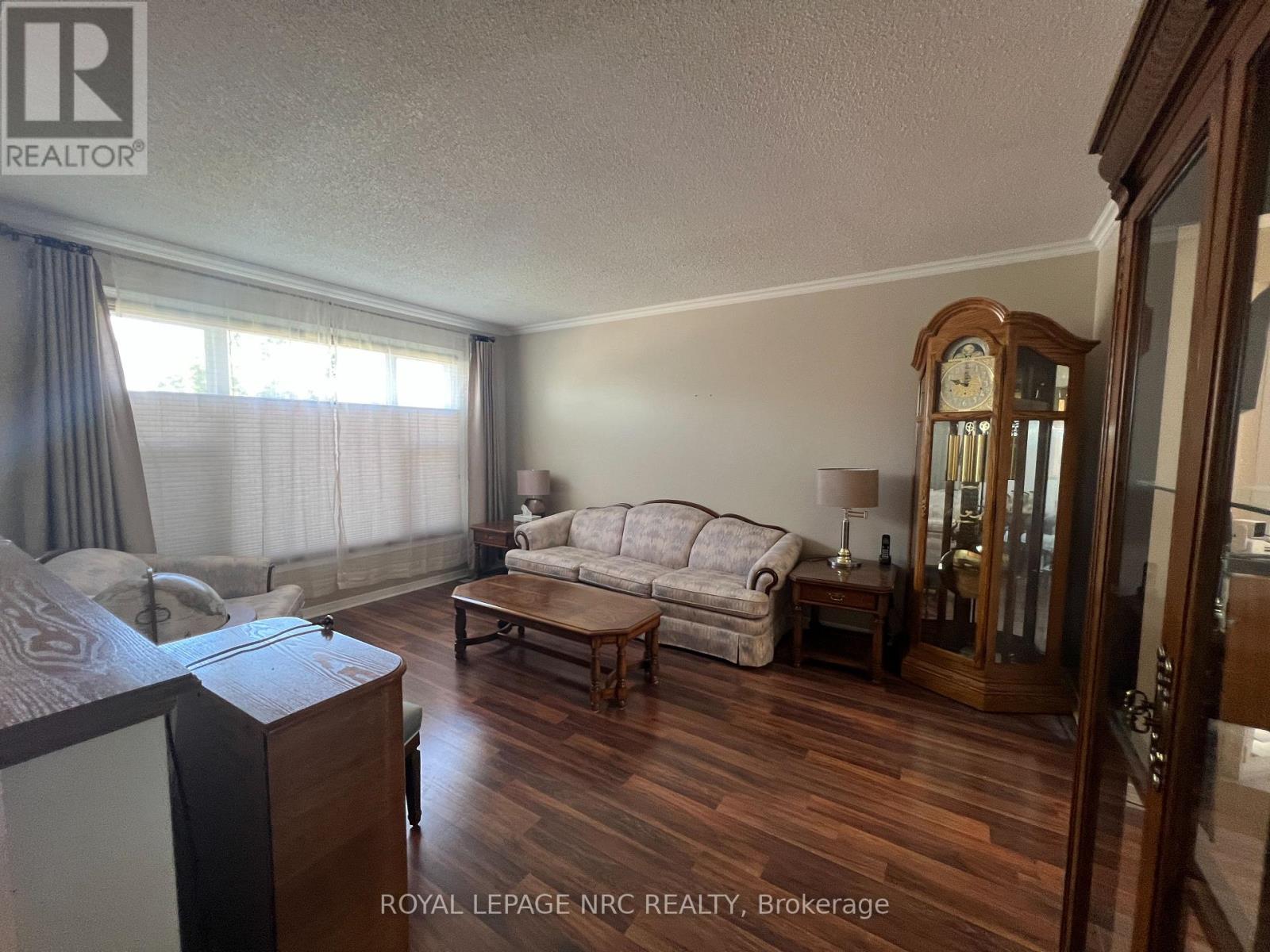 46 Andrea Drive, St. Catharines, Ontario  L2S 3N8 - Photo 4 - X13781296