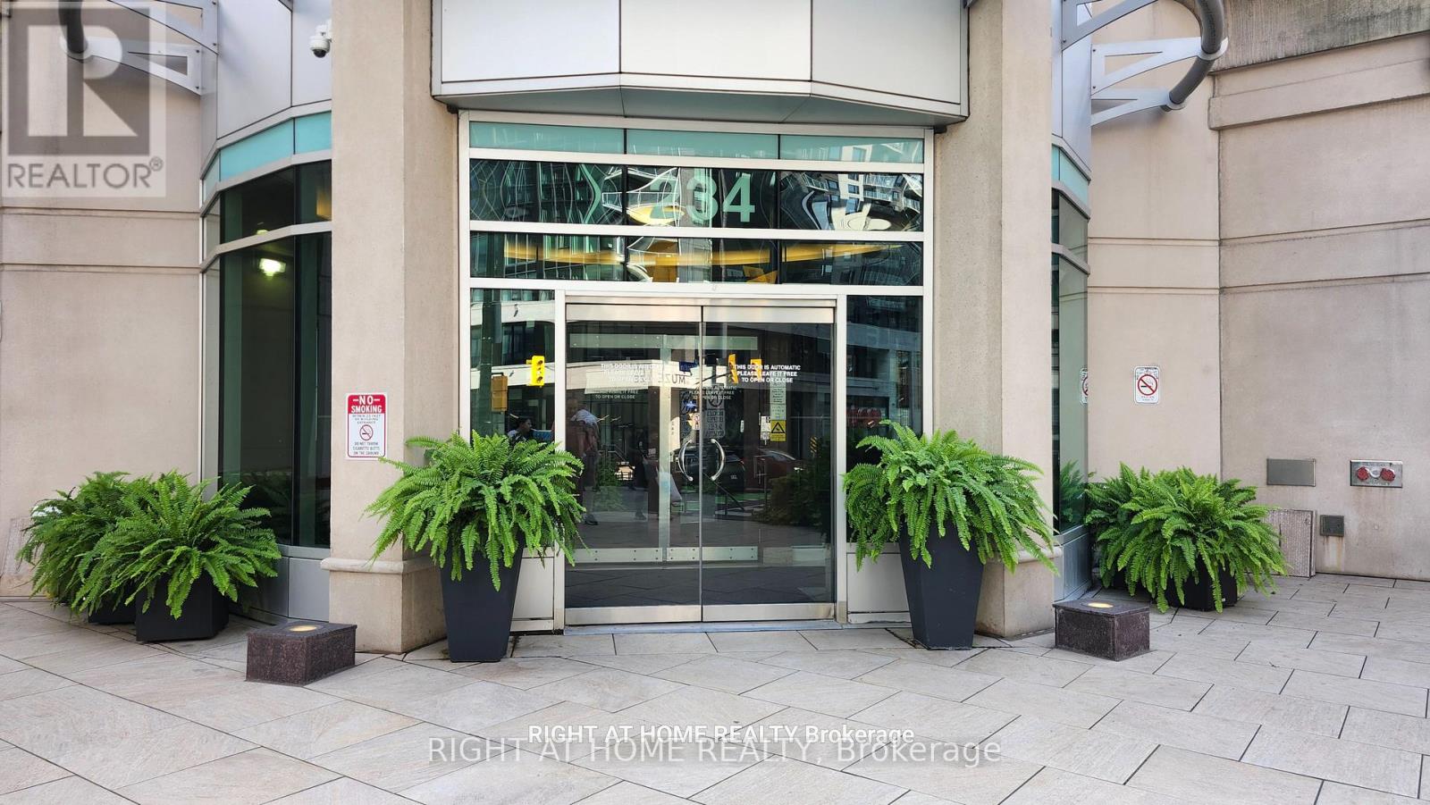 1104 - 234 Rideau Street, Ottawa, Ontario K1N 0A9 - Photo 3 - X13781362