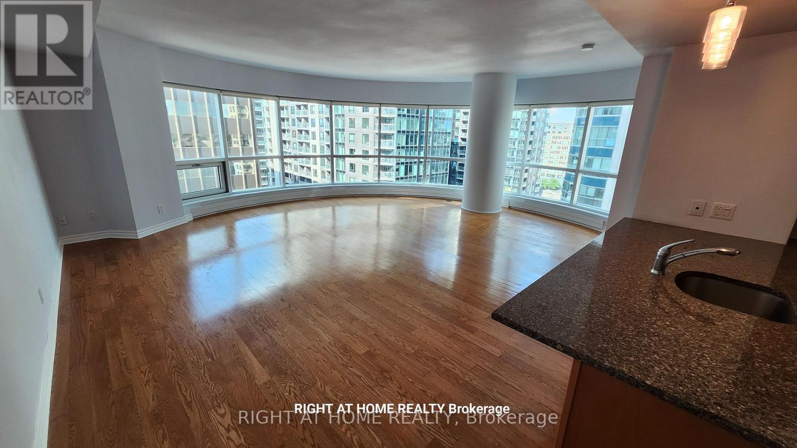 1104 - 234 Rideau Street, Ottawa, Ontario K1N 0A9 - Photo 7 - X13781362