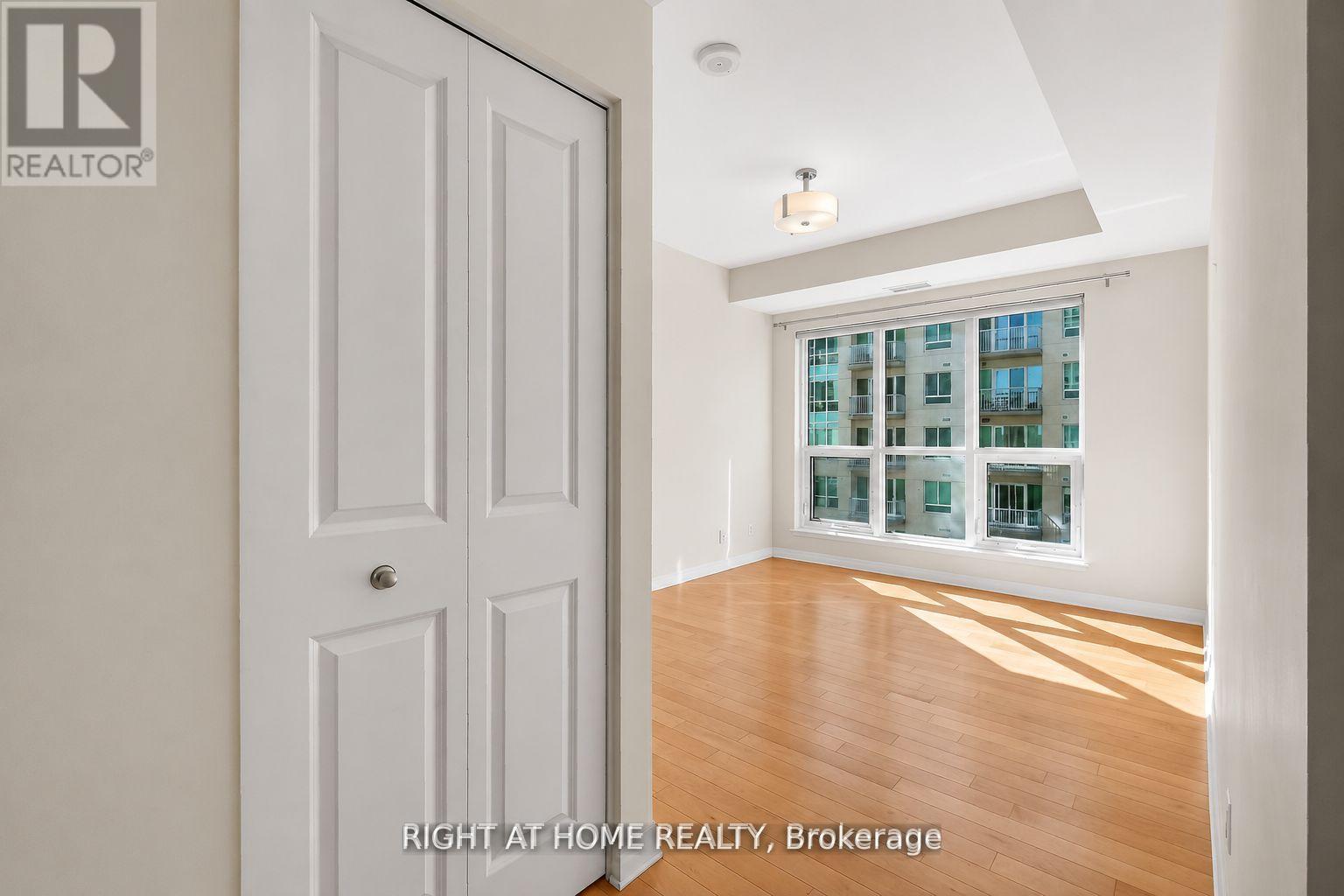 1601 - 242 Rideau Street, Ottawa, Ontario  K1N 0B7 - Photo 17 - X13781366