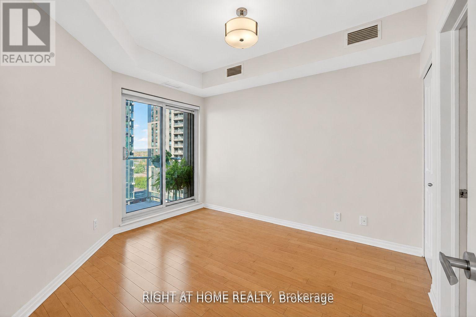 1601 - 242 Rideau Street, Ottawa, Ontario  K1N 0B7 - Photo 19 - X13781366