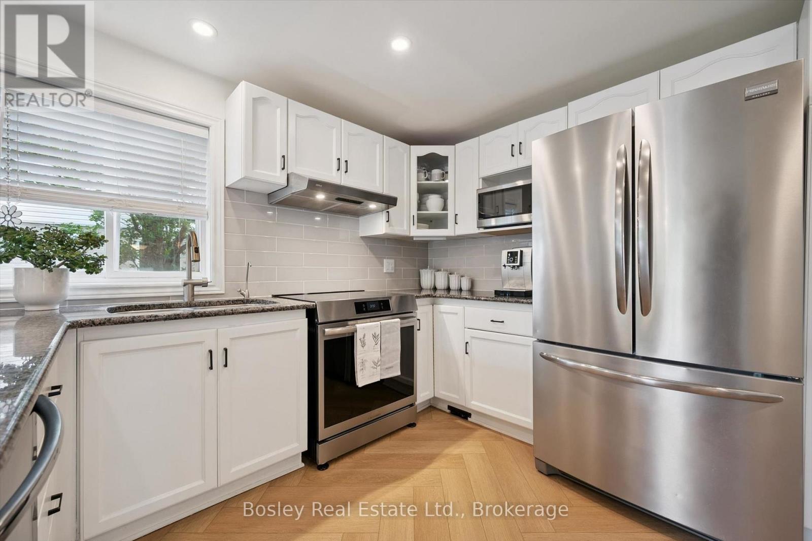 12 Deerpath Drive, Guelph, Ontario  N1K 1T9 - Photo 10 - X13754876